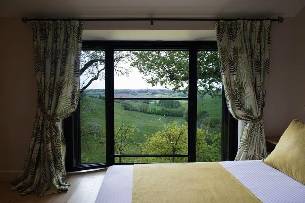 Chambres D'Hotes Domaine De Nazere Avezan Exterior photo